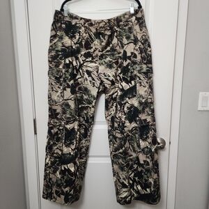 3/$25 Fashion Nova Outdoor Feels Camouflage Utility Cargo Pant  Size 2X